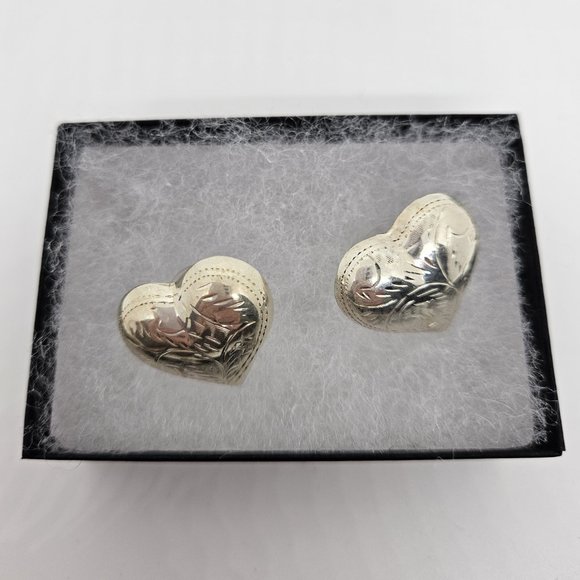 Vintage Engraved Hearts 925 Sterling Silver Earrings - Picture 4 of 7